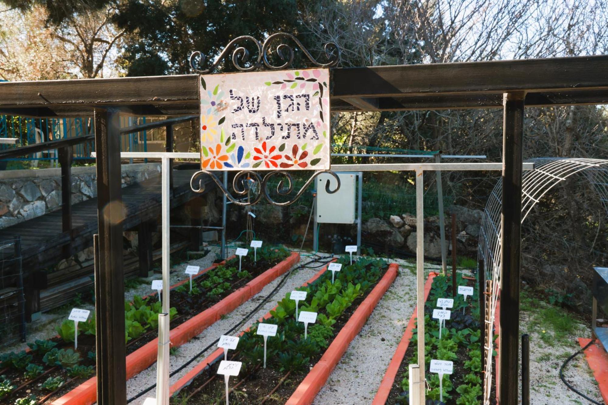 הבית ליד הבוסתן Mikhmannim Exteriér fotografie